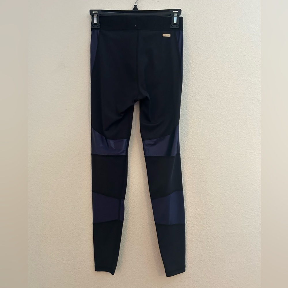 ALALA Leggings Seamless Tight Colorblock Black Midnight Blue
Womens Size XS